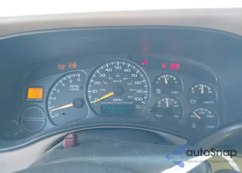 2001 Chevrolet Suburban C1500 z USA, uszkodzony, nr VIN 1GNEC16T71J245188